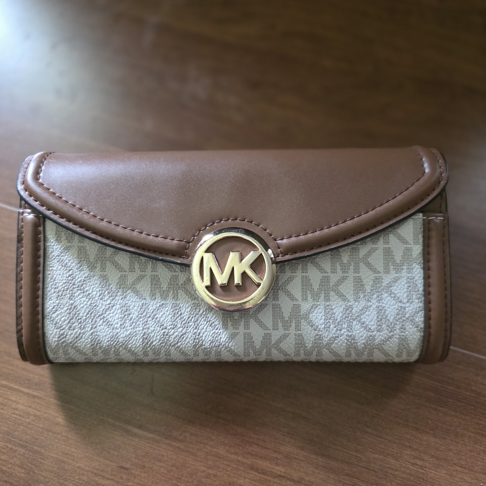 Michael Kors Tan and Cream Wallet
